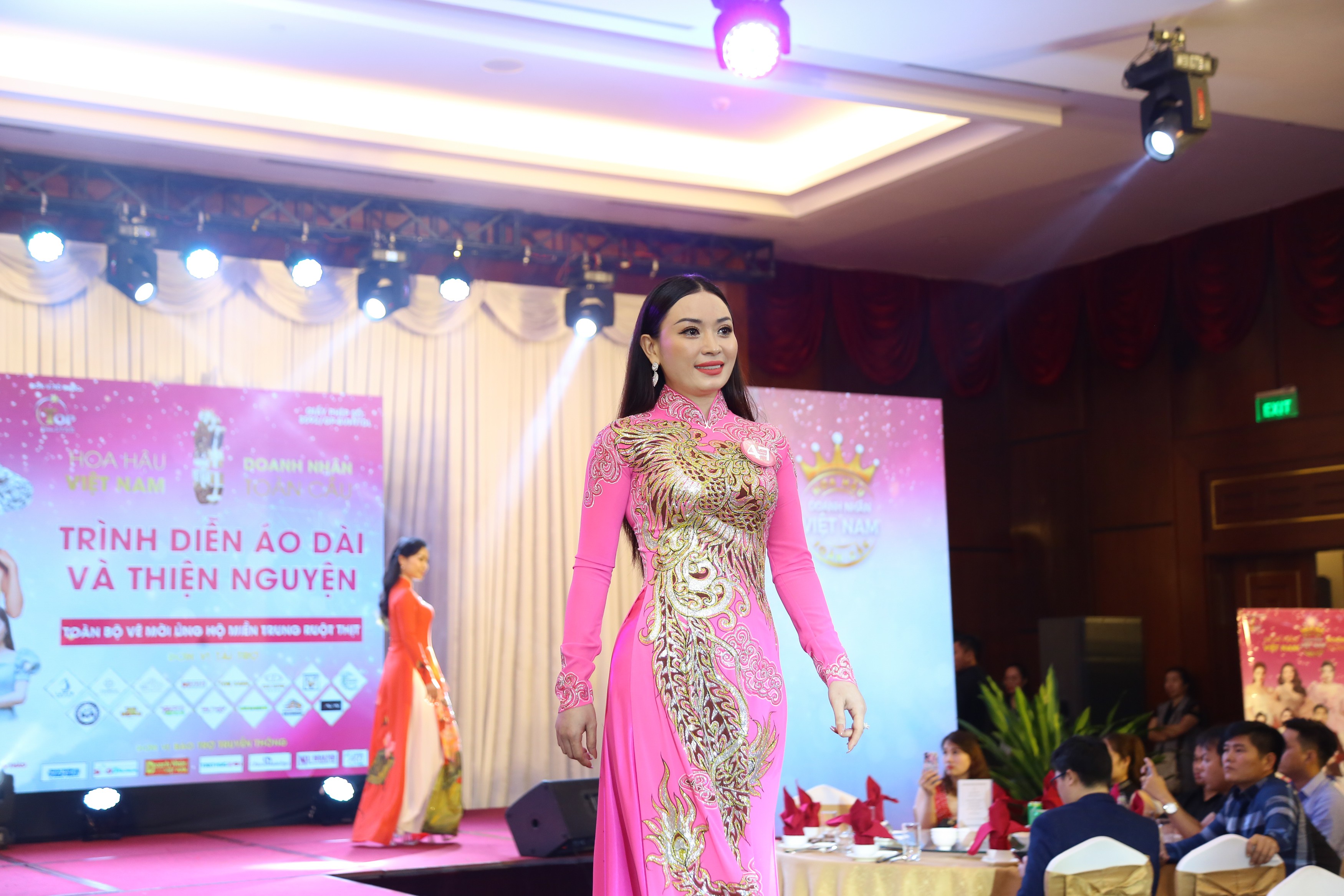 ngoc-anh-1608629098.jpg