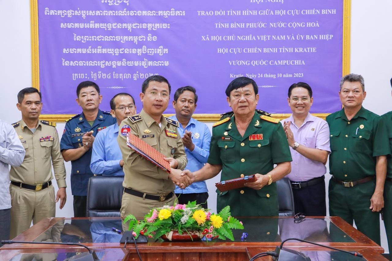 ky-ket-ban-ghi-nho-phoi-hop-giua-ccb-2-tinh-binh-phuoc-va-krate-1710774347.jpg