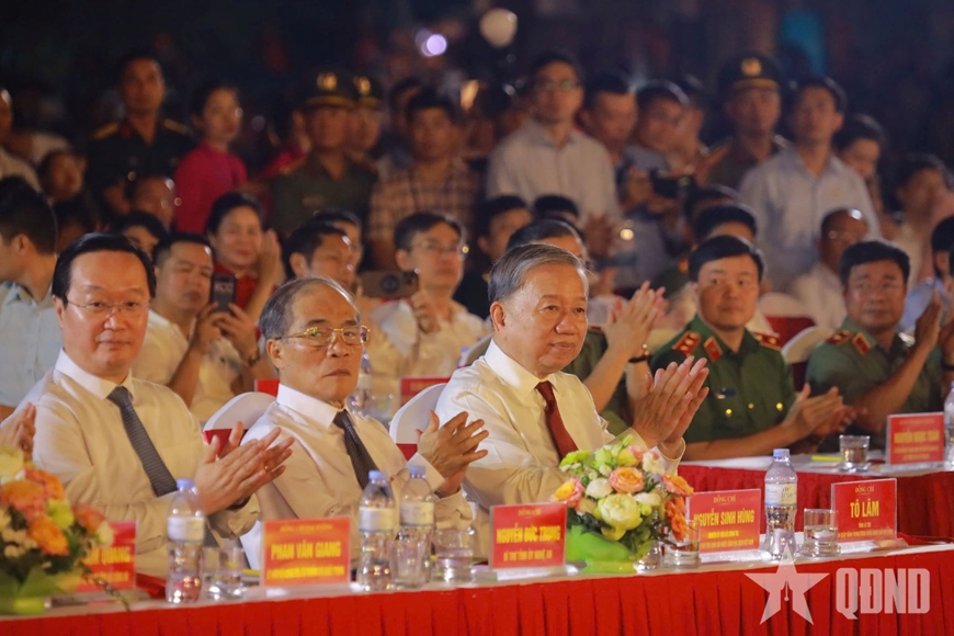 Nghệ An long trọng tổ chức các hoạt động kỷ niệm 135 năm Ngày sinh Chủ tịch Hồ Chí Minh (19/5/1890 – 19/5/2025) 1 2