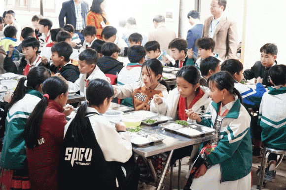 Chính thức từ tháng 5/2025: Trẻ em, học sinh sẽ bắt đầu được hưởng chính sách ưu đãi đặc biệt này 1 320