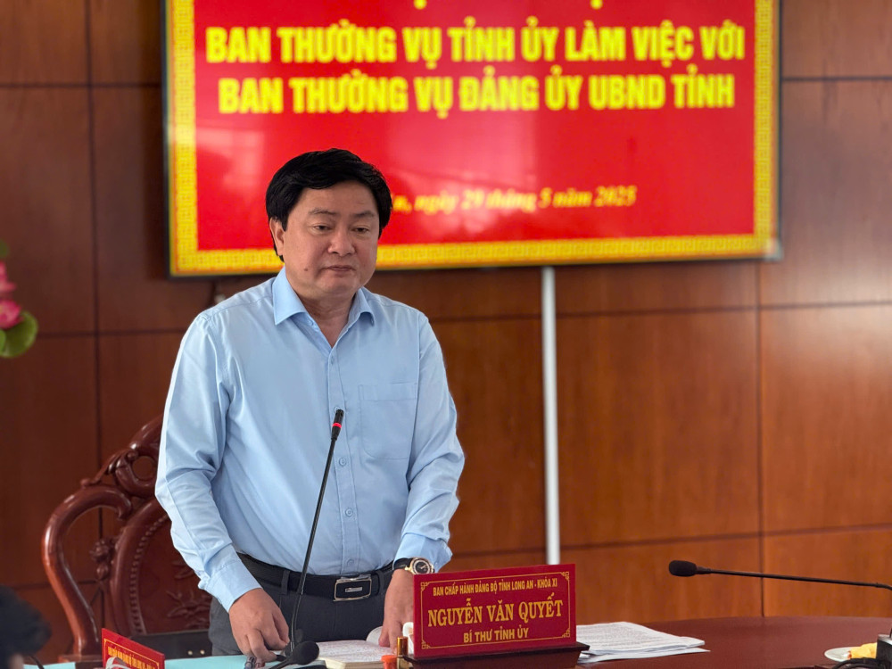 Ban Thường vụ Tỉnh ủy Long An làm việc với Ban Thường vụ Đảng ủy UBND tỉnh 4 478