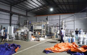 Cảnh sát đồng loạt khám xét 3 nhà xưởng, bắt tạm giam Nguyễn Phương Tây và nhiều người khác 2 IMG 4691