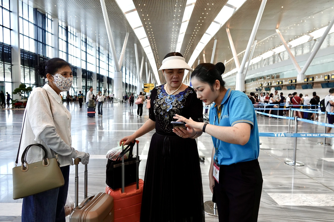 Nhà ga T3 Tân Sơn Nhất: Khách đi nhầm như 'cơm bữa', lòng vòng tìm chỗ gửi ô tô, xe máy 2 IMG 4709