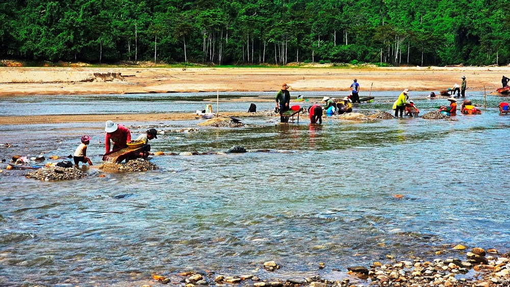 Phát hiện ‘kho báu’ chứa hơn 32 tấn vàng trải dài một con sông cổ 1 IMG 4791