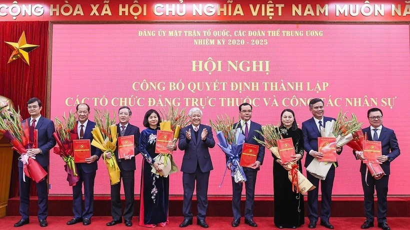 Triển khai thực hiện sắp xếp MTTQ và các tổ chức chính trị - xã hội 1 476629086 10235578022981781 7033183430710264723 n 5257 9975