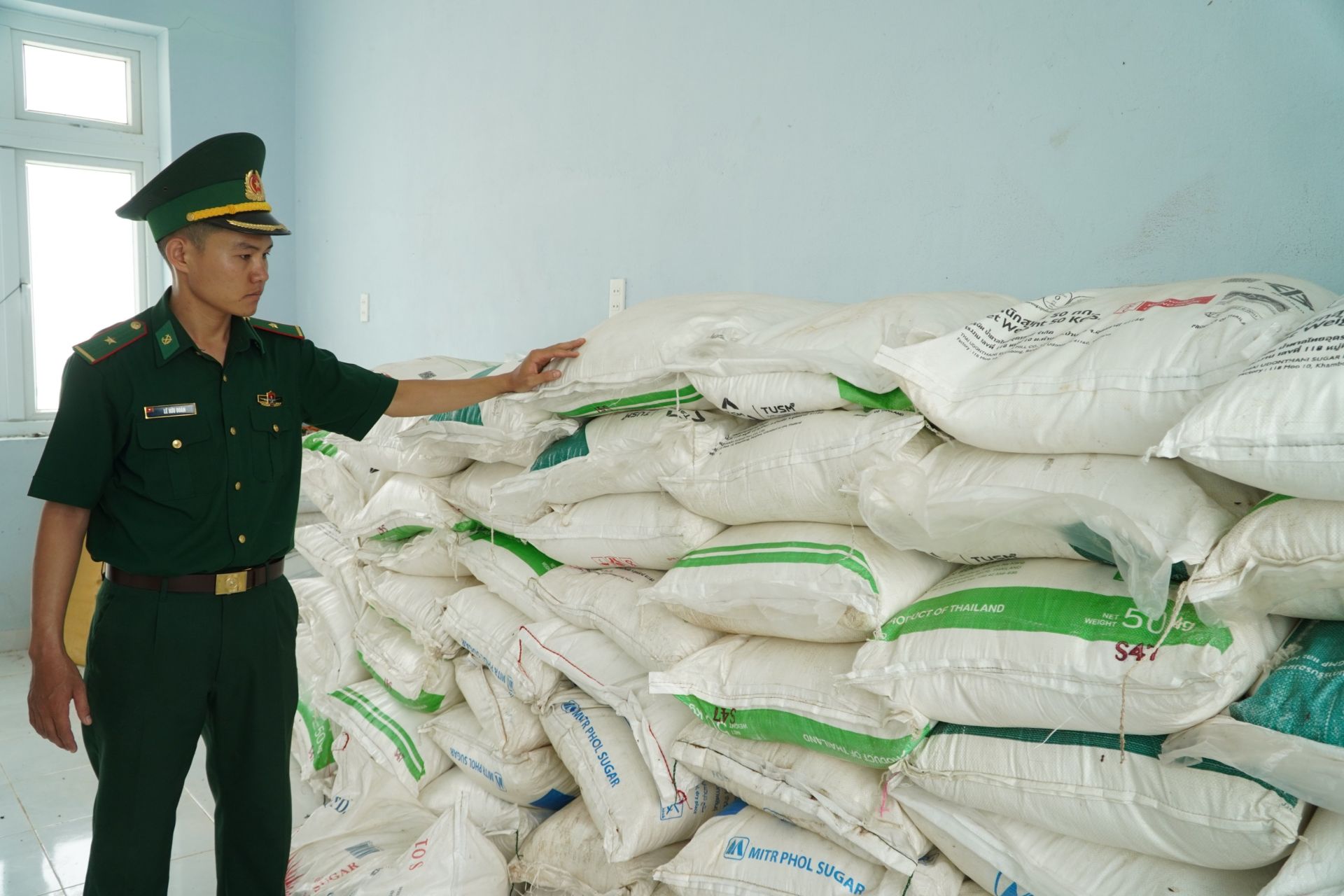 Trước giờ sáp nhập với tỉnh Long An, Chủ tịch UBND tỉnh Tây Ninh chỉ đạo ngăn chặn ngay việc buôn lậu, vận chuyển trái phép đường cát 1 IMG 5609