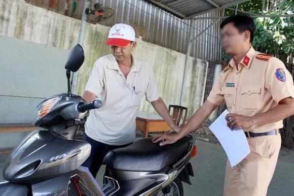 Kể từ bây giờ: Thủ tục sang tên xe máy không cần chủ cũ rất đơn giản, chỉ tốn 100 nghìn đồng 2 IMG 6118