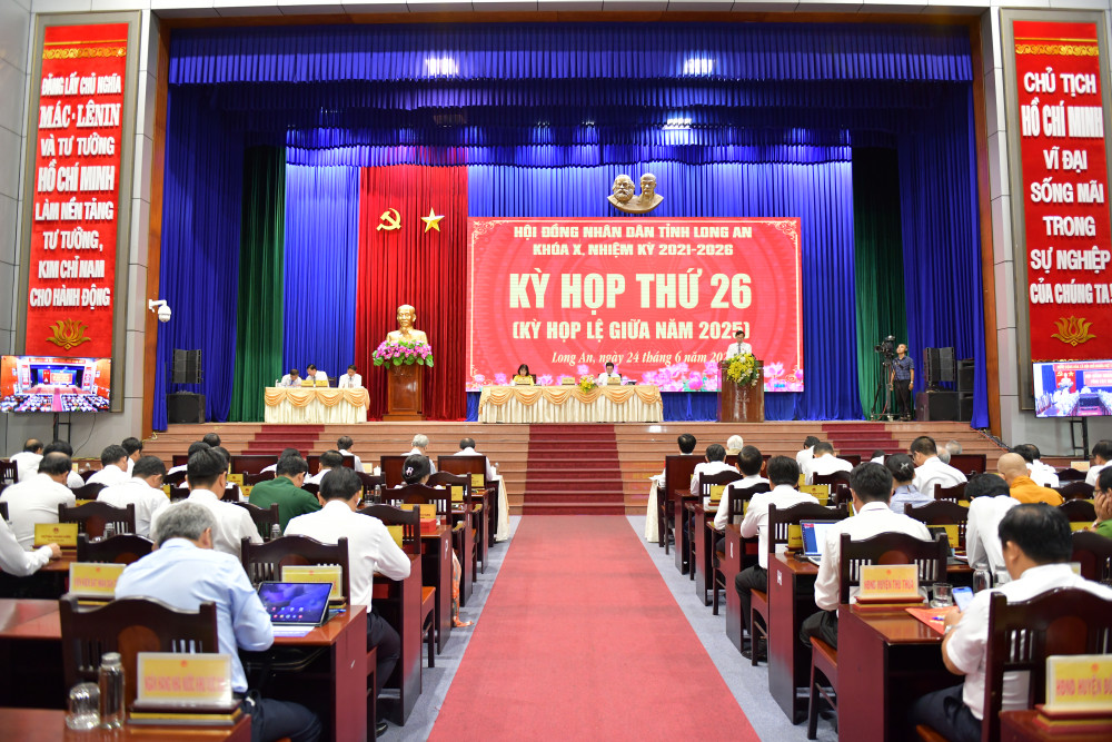 Kỳ họp lệ giữa năm 2025 thông qua 12 Nghị quyết quan trọng 1 PVD 34281