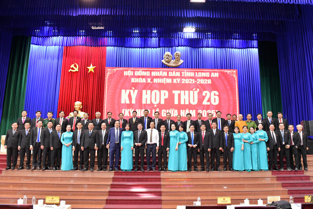 Kỳ họp lệ giữa năm 2025 thông qua 12 Nghị quyết quan trọng 6 PVD 3847
