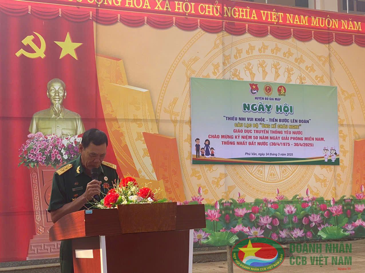 Cảm nhận về bài hát " Em đi giữa biển vàng". 1 Thiet ke chua co ten 4