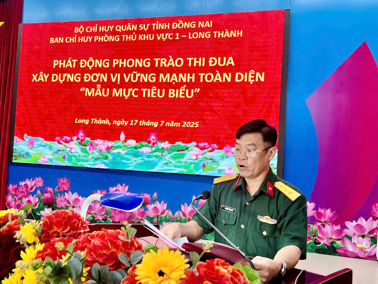 BAN CHỈ HUY PHÒNG THỦ 1 – LONG THÀNH TỔ CHỨC PHÁT ĐỘNG THỰC HIỆN ĐỢT THI ĐUA ĐỘT KÍCH XÂY DỰNG ĐƠN VỊ VMTD “MẪU MỰC TIÊU BIỂU” 2 2 1