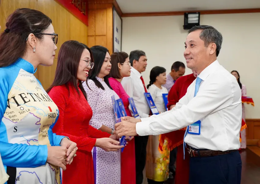 don vi su nghiep cong lap 1 7207 5879.jpg