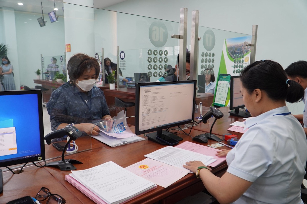 Các thủ tục đất đai tại TPHCM giải quyết ở cấp xã, bao gồm cấp 'sổ đỏ' 1 gia dat 32878