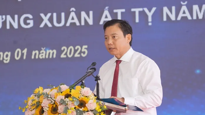 Nhiệm vụ của Chủ tịch và 5 Phó Chủ tịch UBND tỉnh Tây Ninh 5 hoa 1751722152996394048416 8533.jpg