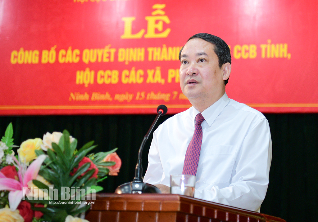 Lễ công bố Quyết định thành lập Hội Cựu chiến binh tỉnh và Hội Cựu chiến binh các xã, phường tỉnh Ninh Bình 5 mai v tuat pb 1752555720808