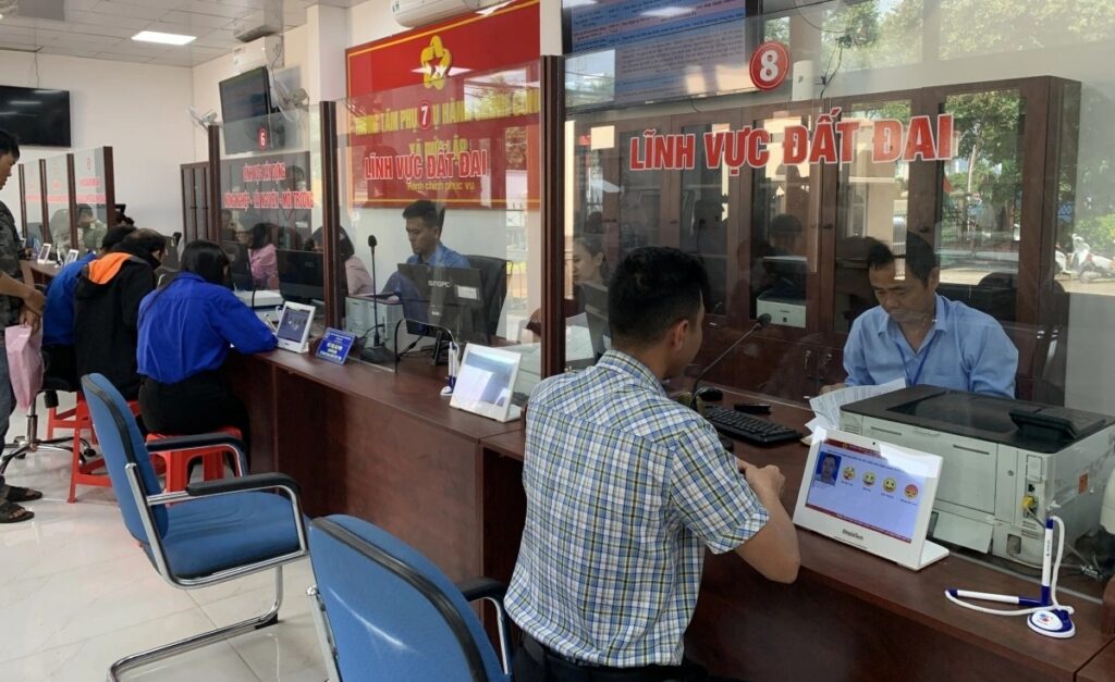 viec ho so phai cho con dau moi sau 10 ngay trien khai chinh quyen dia phuong 2 cap tai lam dong la chua quan triet va thuc hien nghiem tuc chi dao cua trung