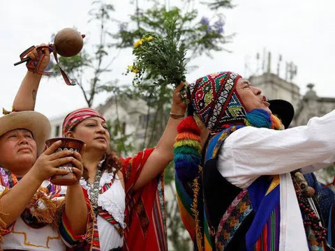 Các pháp sư Peru dự đoán bất ngờ về năm 2021