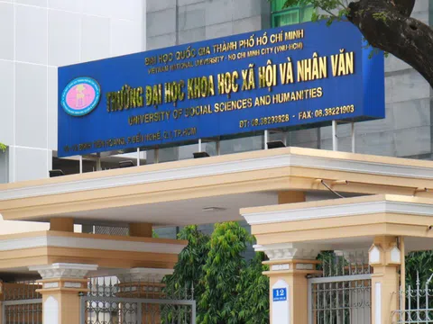 Trưởng khoa và 11 giảng viên Hàn Quốc học từng bị phê bình