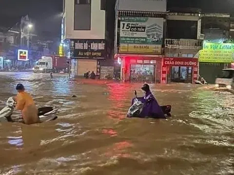 Quảng Ninh nhiều nơi ngập sâu do mưa lớn trong bão số 3