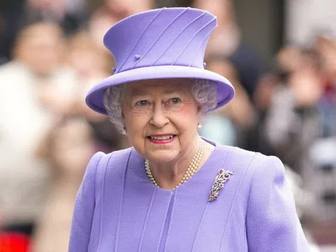 Nữ hoàng Elizabeth II - một biểu tượng thời trang