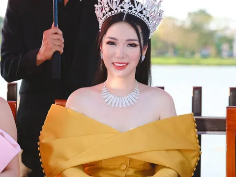 Hoa hậu Khương Phương Anh trầm trồ với màn trình diễn thời trang của các thí sinh Hoa hậu Doanh nhân Châu Á Việt Nam 2022