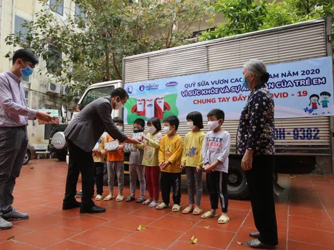 “Để mọi trẻ em được uống sữa mỗi ngày” và hành trình xuyên mùa dịch của Quỹ sữa vươn cao Việt Nam năm thứ 13