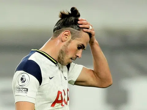 Bale tái xuất trong ngày Tottenham đánh rơi chiến thắng