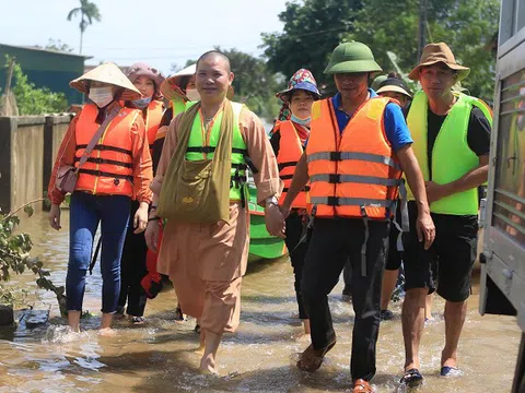 Tạp chí Đời sống & Pháp luật kết nối nhân ái về tâm lũ Hà Tĩnh