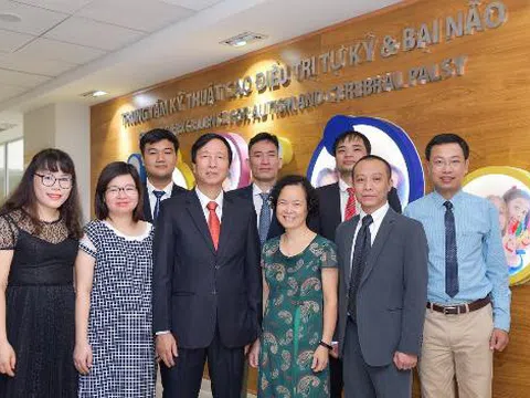 Tạp chí khoa học danh tiếng hàng đầu thế giới công bố nghiên cứu điều trị tự kỷ của Vinmec