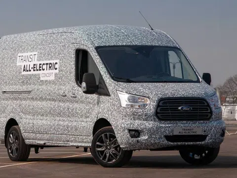 Ford Transit sắp có phiên bản chạy điện hoàn toàn