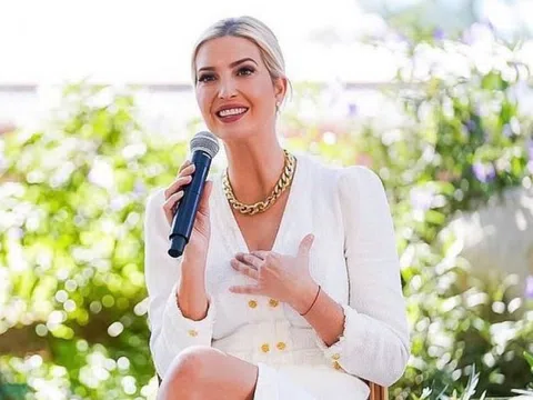 7 trang phục tinh tế của Ivanka Trump dịp bầu cử Mỹ