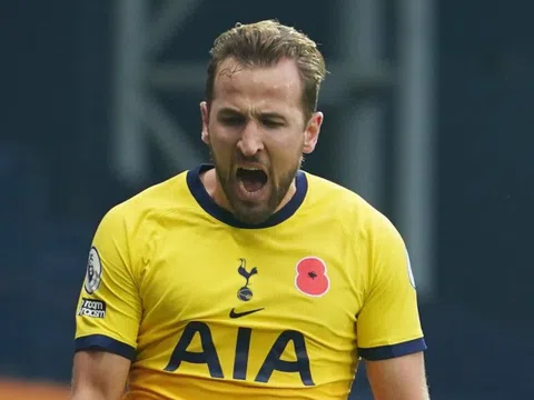 Harry Kane tỏa sáng giúp Tottenham vươn lên ngôi đầu