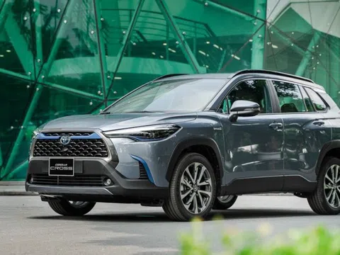 Giá lăn bánh xe Toyota Corolla Cross ngày 13/11/2020 trên toàn quốc