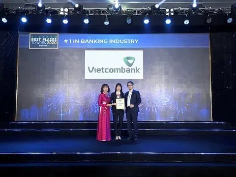 Vietcombank 5 năm liên tiếp là ngân hàng có môi trường làm việc tốt nhất Việt Nam