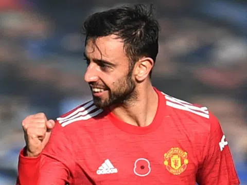 Bruno Fernandes: 'Tôi có thể giỏi hơn nhiều nếu đá trung vệ'