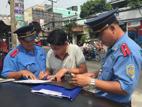 Chuyên gia: "20.000 thanh tra giao thông thì nhiều quá, nên tinh gọn"