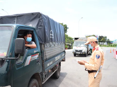 Bà Rịa – Vũng Tàu: Hỗ trợ gói 'an sinh' đến tận nhà để người dân Long Hải an tâm 'ai ở đâu ở đấy'