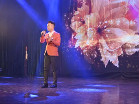 Thí sinh Bùi Văn Minh đoạt giải “Phong cách biểu diễn ấn tượng nhất” Bolero Talent 2022