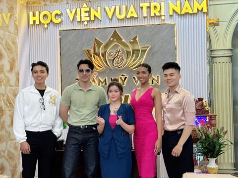 Á hậu Ánh Quyên đón tiếp dàn sao quốc tế đến trải nghiệm dịch vụ tại Thẩm Mỹ Viện Ánh Quyên