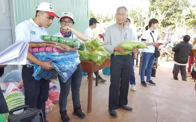 Hành trình thiện nguyện" Tết về quê em" nhóm Hội Cựu Tu Sinh Don Bosco Chư Prông Gia Lai 2021